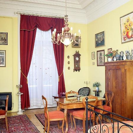 Budapest Tourist Apartments - Jozsef Koerut Ruang foto