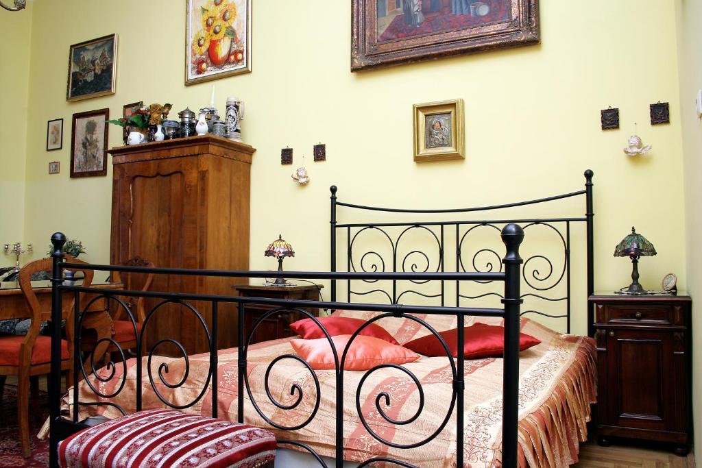 Budapest Tourist Apartments - Jozsef Koerut Ruang foto