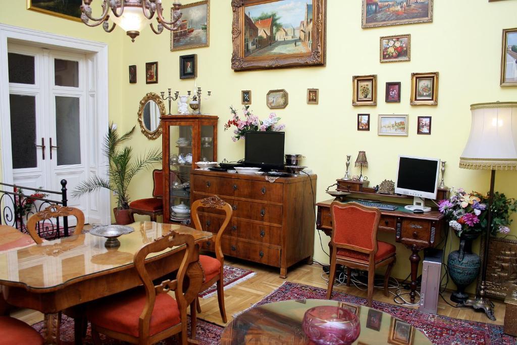 Budapest Tourist Apartments - Jozsef Koerut Ruang foto